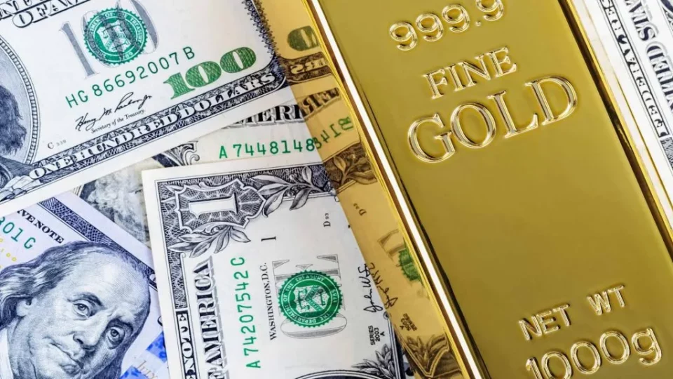 Treasury Yields and Gold Rise in Tandem